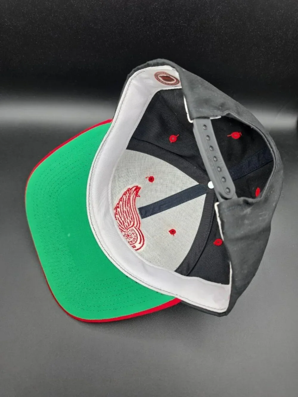 Vintage Sports Specialties Detroit Red Wings Plain Logo Snapback Amazing Conditi